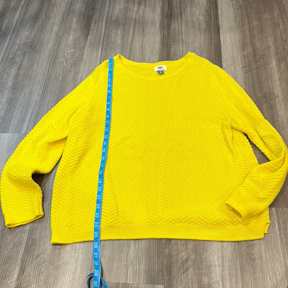 Old Navy yellow sweater